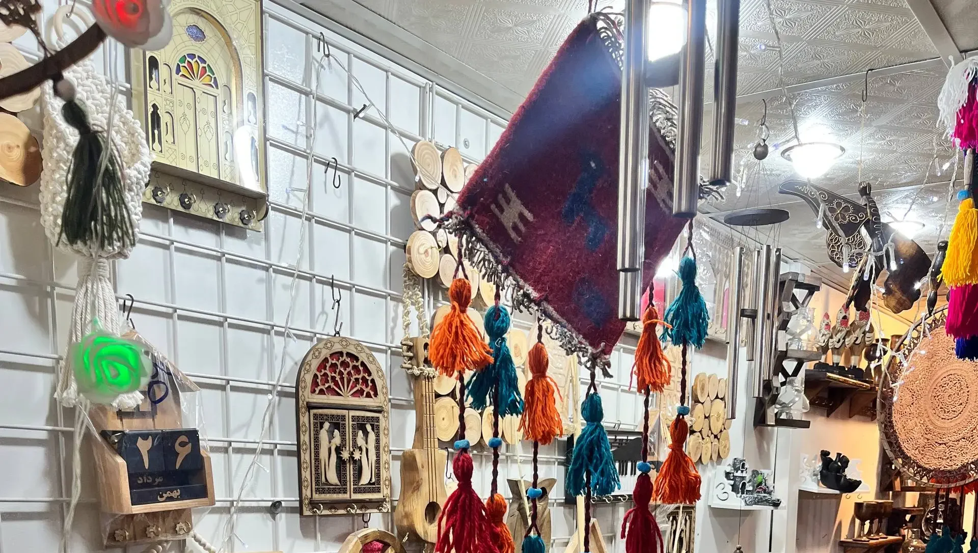 تصدير الصناعات اليدوية من إيران إلى الأسواق العربية | دليل التجار